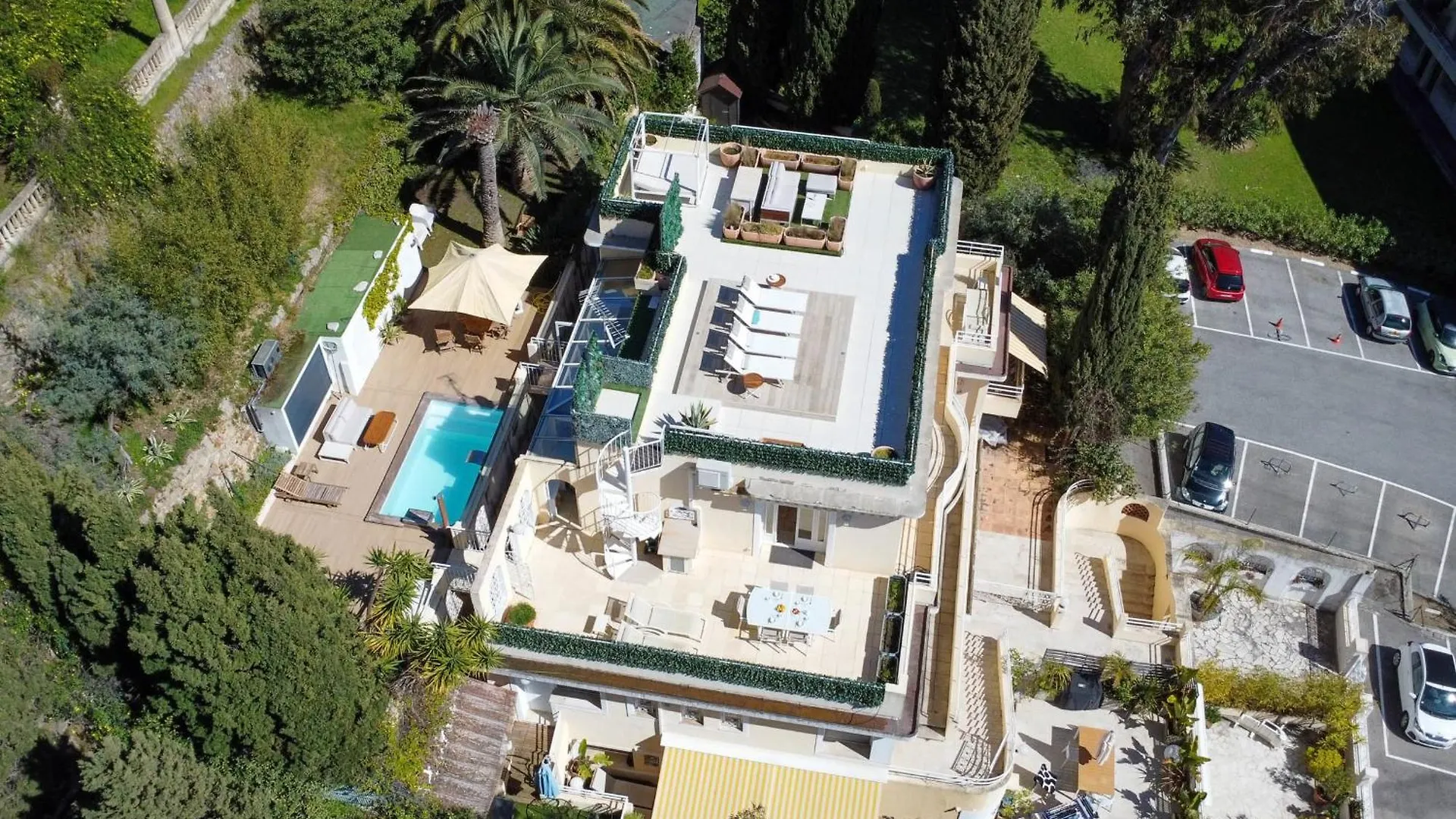 Unique! 2-Br Apartment With Pool & Rooftop Cannes