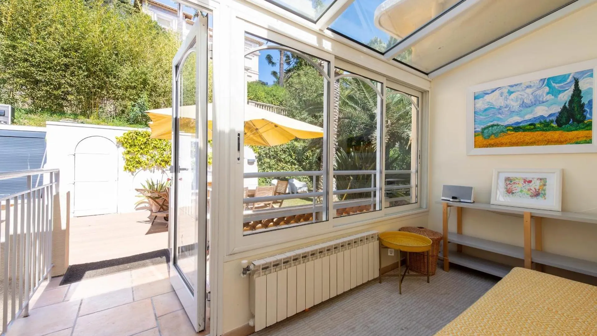 Unique! 2-Br Apartment With Pool & Rooftop Cannes