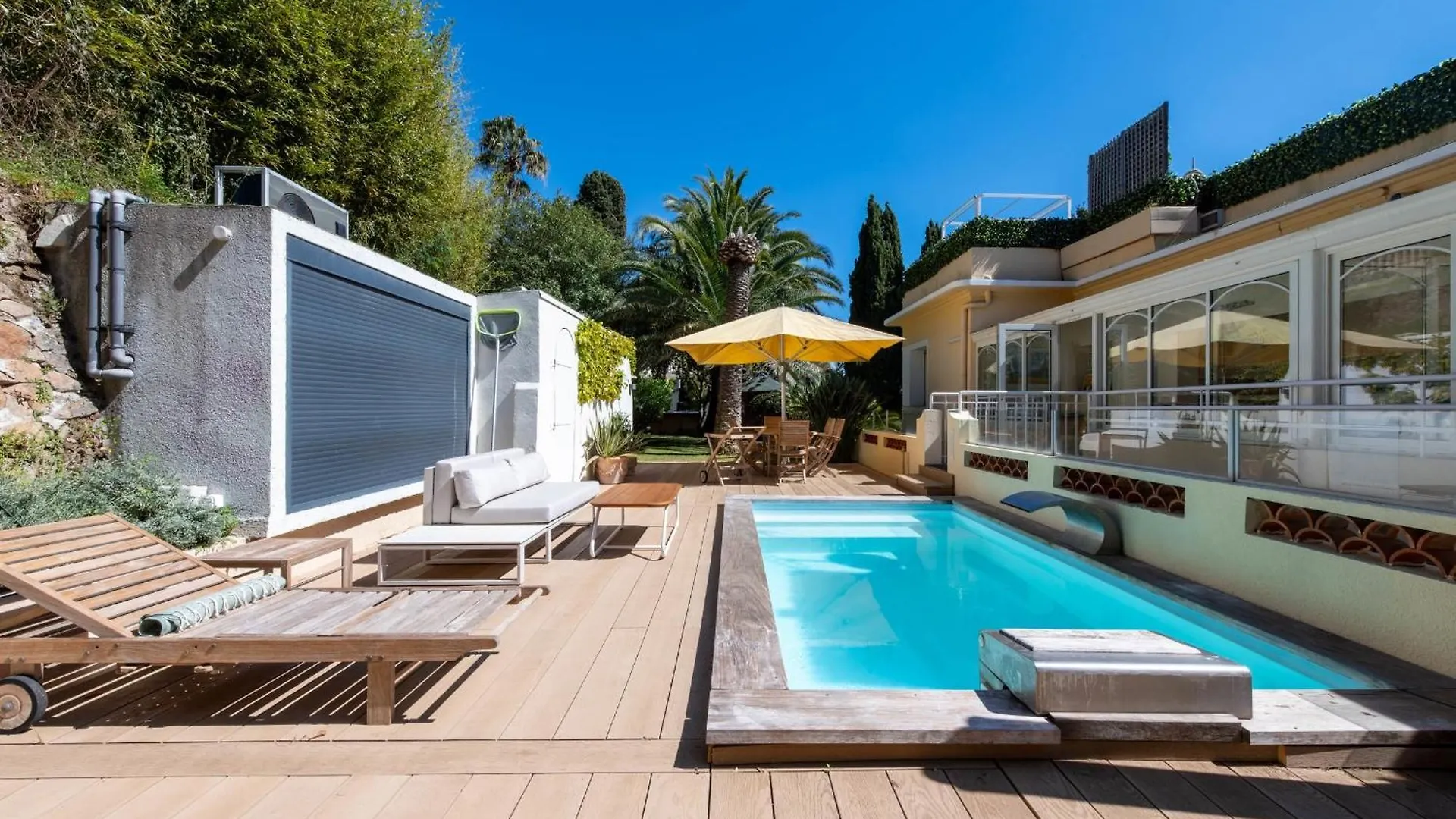 Unique! 2-Br Apartment With Pool & Rooftop Cannes