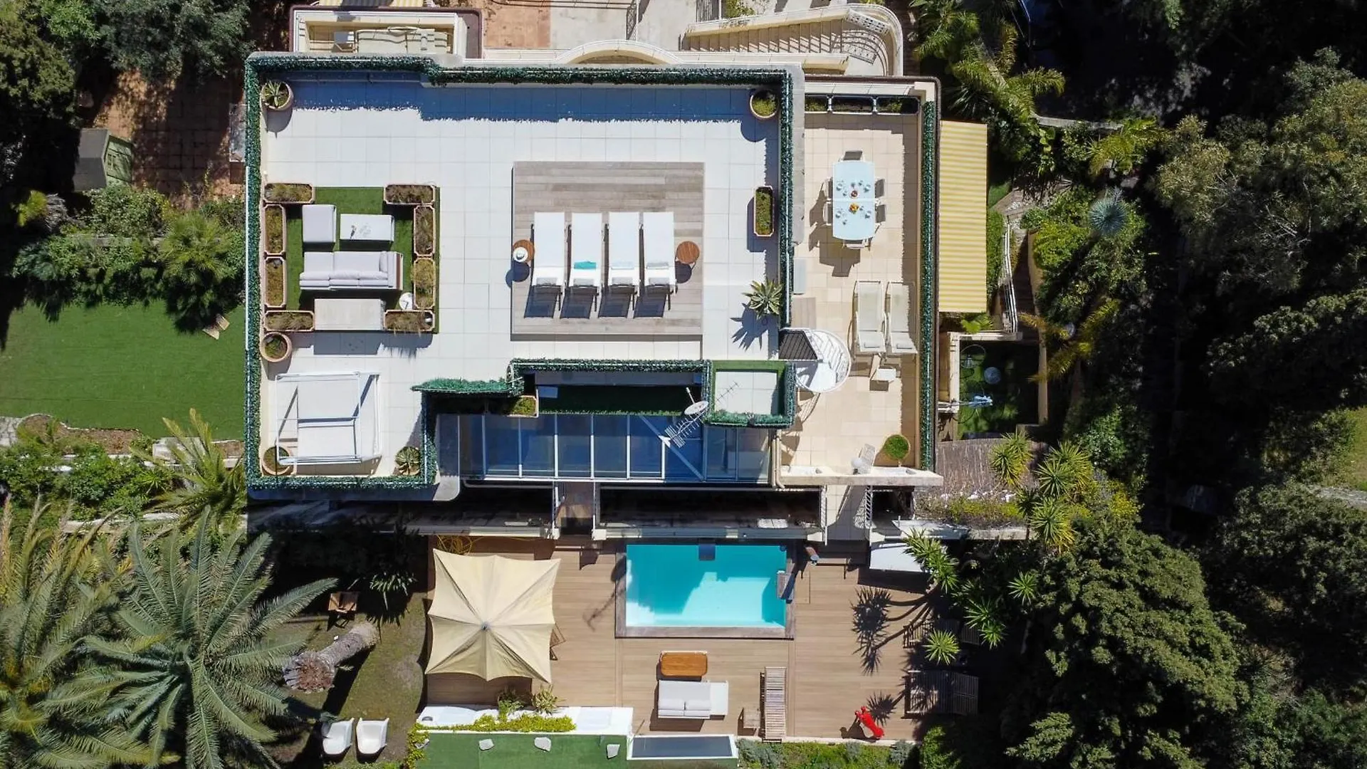 Unique! 2-Br Apartment With Pool & Rooftop Cannes